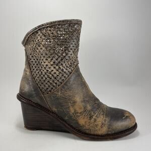 Bed Stu Cobbler Series Womens 9.5 Brown Distressed Leather Wedge Ankle Boots